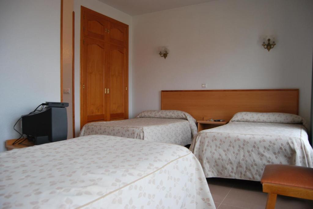 Hostal Cazalegas Room photo